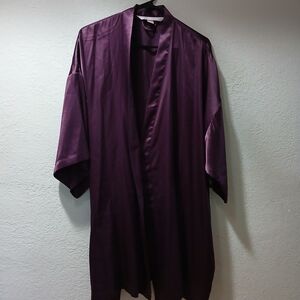 Victorias Secret one size robe does Not has the belt